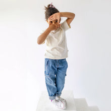 Load image into Gallery viewer, Souris Mini Girls Stretch Denim Cargo Pants - Light Wash
