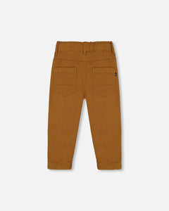 deux par deux Boys Stretch Twill Pleated Knee Jogger Pants - Caramel Brown