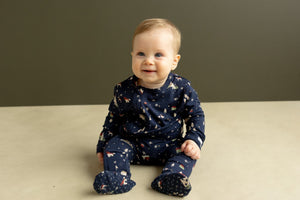 Coccoli Baby Cotton-Modal Zipper Footie - Bears on Dark Blue