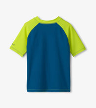 Load image into Gallery viewer, Hatley Boys Star Sapphire Short Sleeve Rashguard
