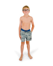 Load image into Gallery viewer, Feather 4 Arrow Boys Seafarer Hybrid Short - Camo
